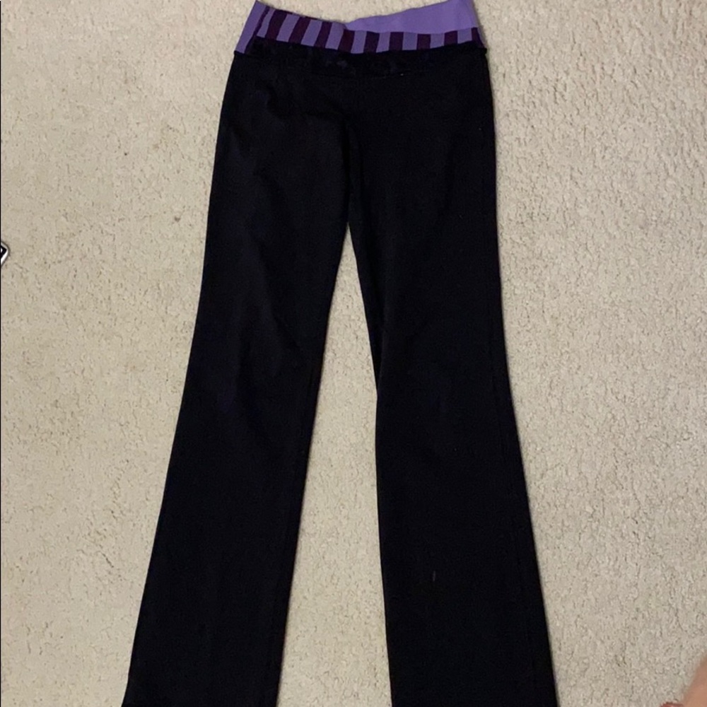 Lululemon yoga pants